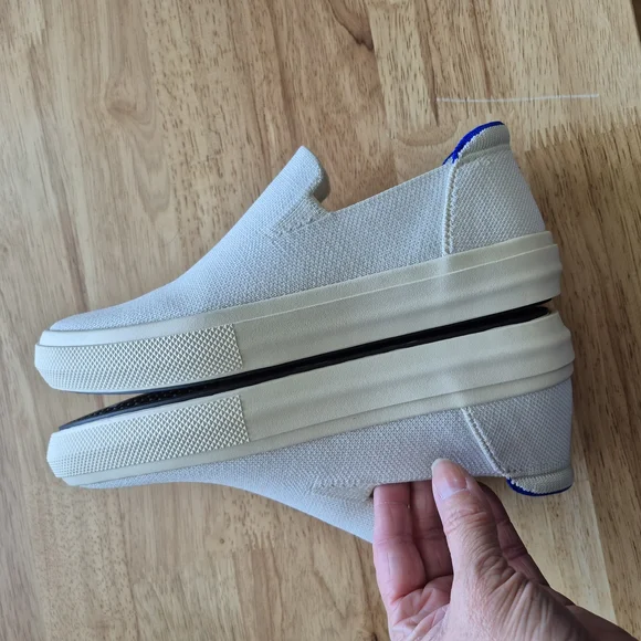 NWOT - Rothy's The City Slip-On Shoes - White - Size 8 - Picture 6 of 6